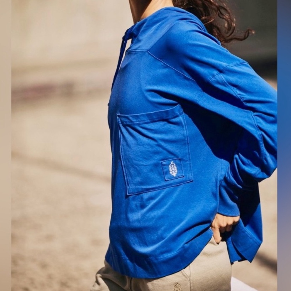 ☀️(A432) NWT Free People Hot Shot Hooded Layer. Royal Blue. Size: Small - Picture 2 of 15